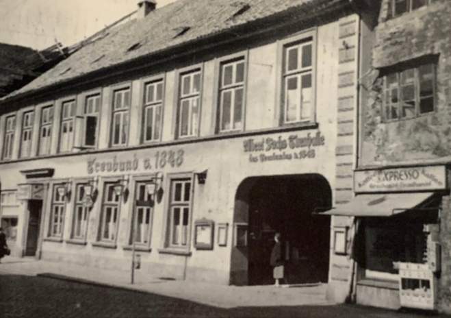 Datei:Toreingang der Lüneburger Bühne .jpg