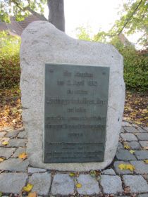 Soldatendenkmal 1813.jpg