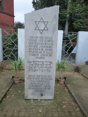 Gedenkstein Synagoge.jpg