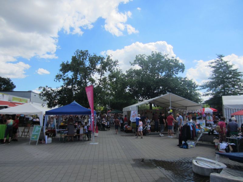 Datei:Stadtteilfest Kaltenmoor Juli 2022.jpg