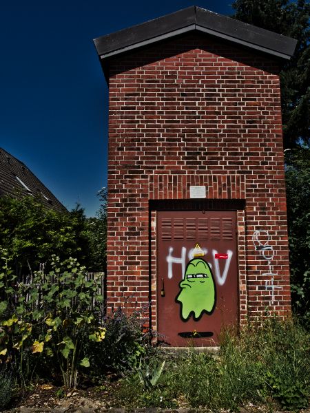 Datei:Graffitigeist Dachtmisser Str (Reppenstedt) 2.jpg