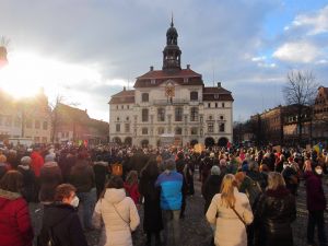 Friedensdemo Marktplatz März 2022.jpg