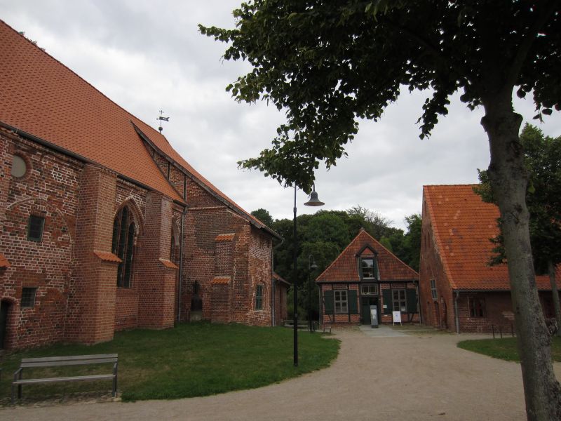 Datei:Nikoleihof in Bardowick.jpg