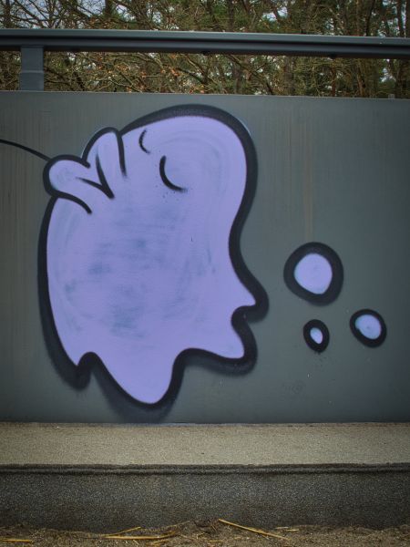 Datei:Graffitigeist Wittorfer Weg-Brücke.jpg