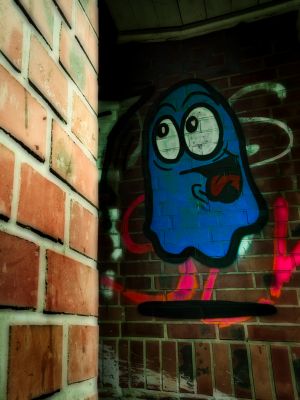 Graffitigeist Untere Ohlingerstraße.jpg