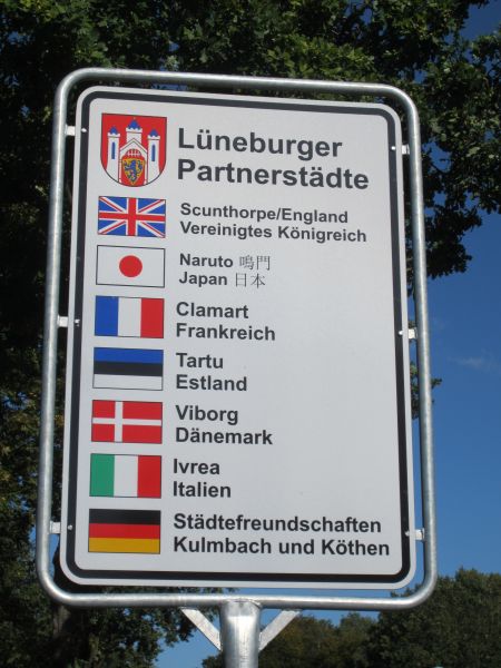 Datei:Lüneburger Städtepartnerschaften.jpg