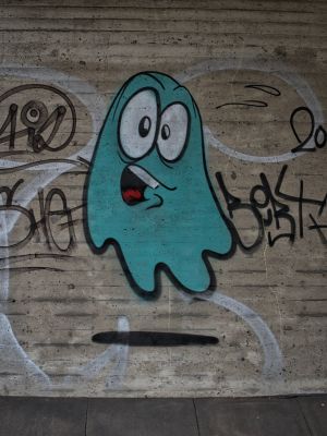 Graffitigeist Lilienthalstr B216.jpg