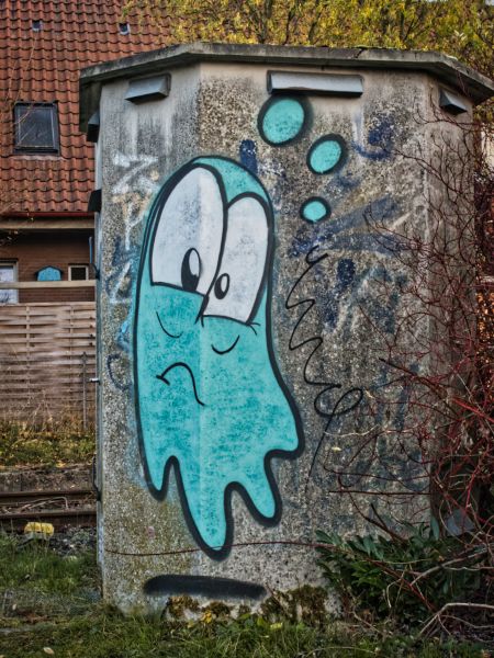 Datei:Graffitigeist Lueneburger Straße (Lueneburg-Rettmer) 2.jpg
