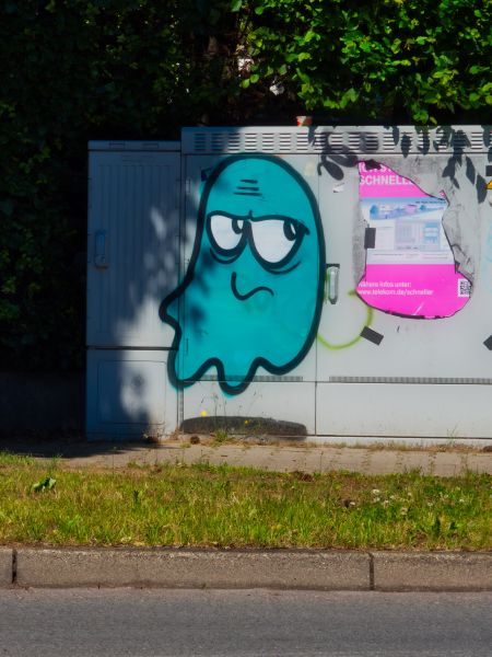 Datei:Graffitigeist Dachtmisser Straße (Reppenstedt) 2.jpg