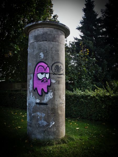 Datei:Graffitigeist Bahnhofstr (Melbeck) 3.jpg
