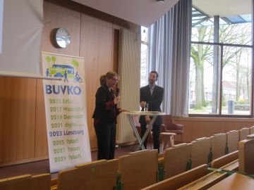 Eröffnungsveranstaltung mit Claudia Kalisch