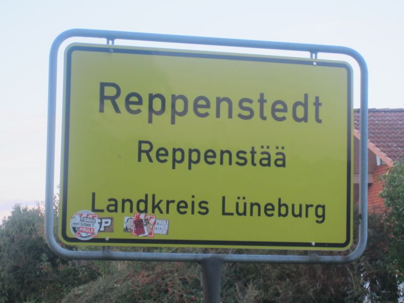 Datei:Ortsschild Reppenstedt.jpg