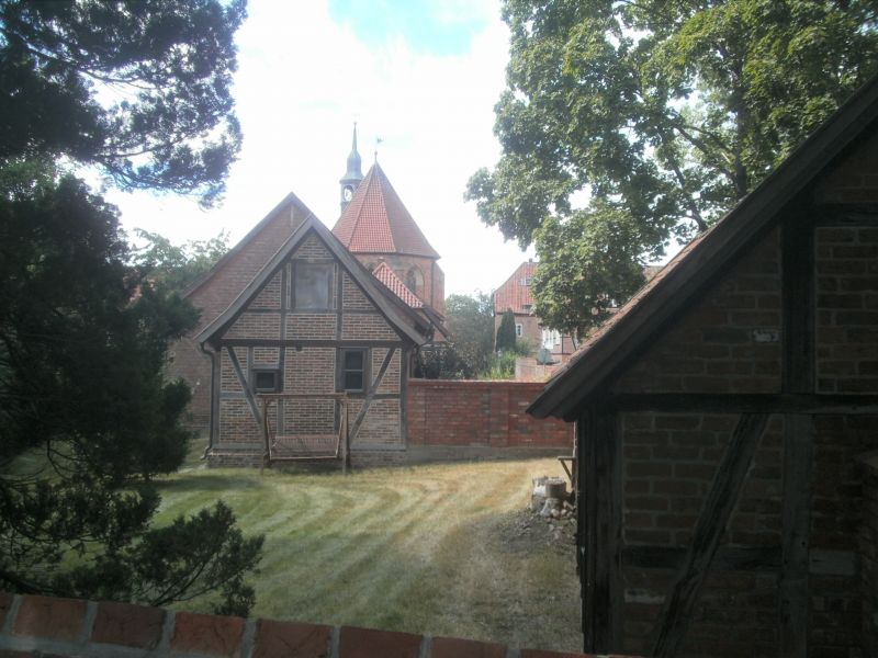 Datei:Kloster Lüne rückseitige Gebäude.jpg
