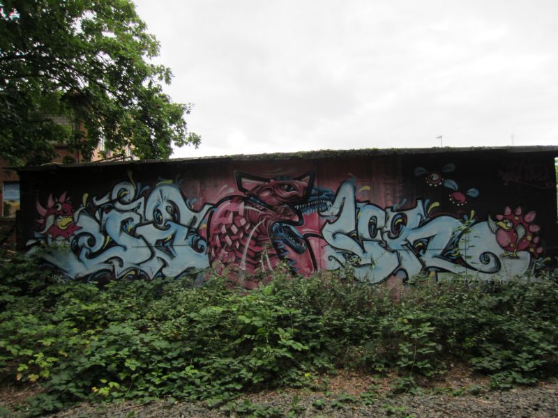 Datei:Graffito am Treidelweg-Garage.jpg