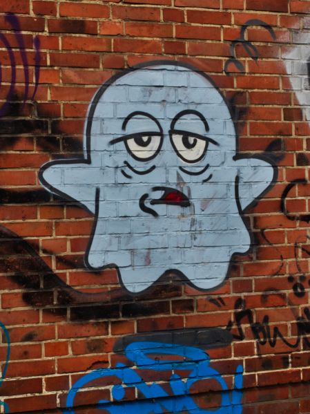 Datei:Graffitigeist Lossiusstraße.jpg