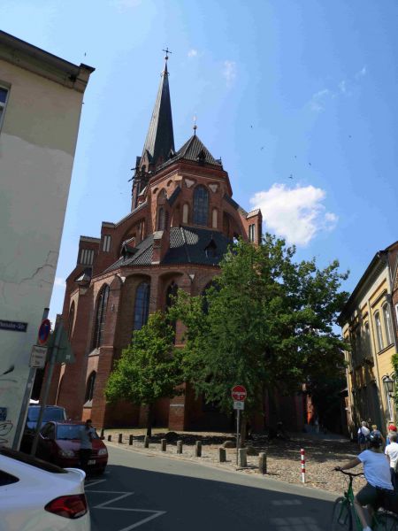 Datei:St nicolai aussen klein.jpg