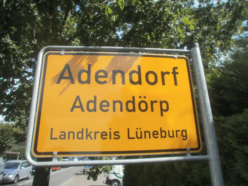 Datei:Ortsschild von Adendorf.jpg