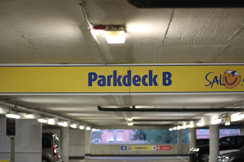Datei:Parkhaus.jpg