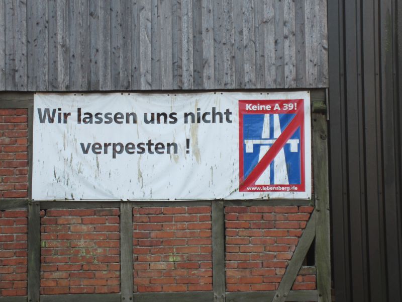 Datei:A39 Protestschild in Erbstorf.jpg