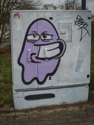 Graffitigeist Am Alten Eisenwerk Vor d Bardowicker Tore.jpg