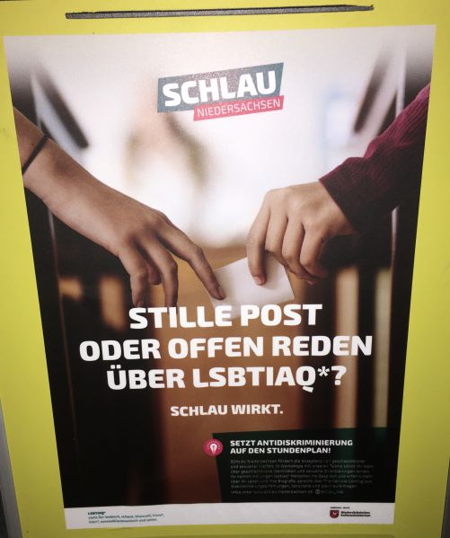 Datei:Plakat SCHLAU Lüneburg e.V..jpg