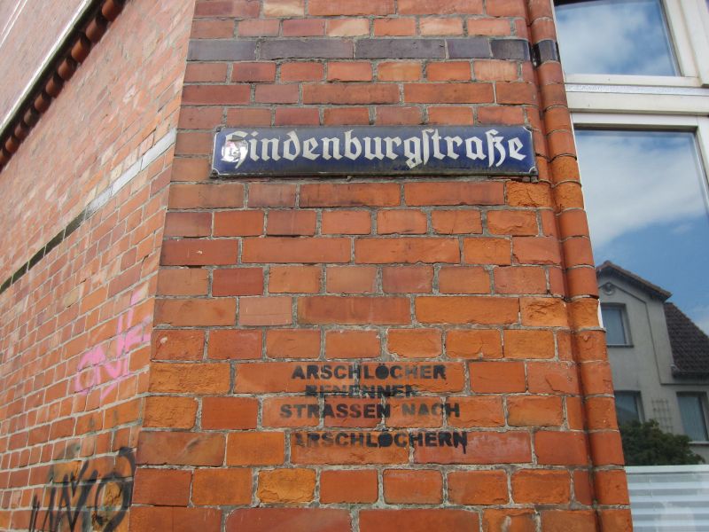 Datei:Straßennamen Hindenburgstraße.jpg
