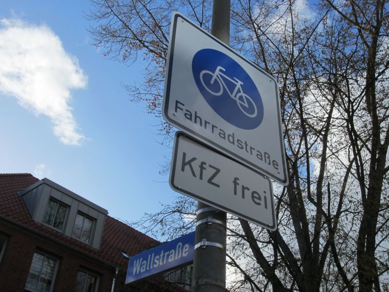 Datei:Fahrradstraße Wallstraße Schild.jpg