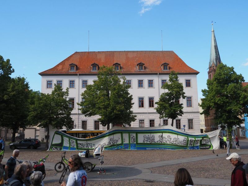 Datei:Straßenbahnbanner Marktplatz.jpg