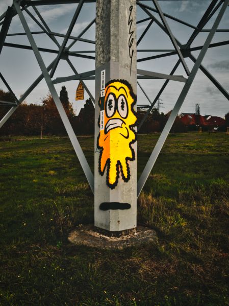 Datei:Graffitigeist Boettcherstraße (Oedeme).jpg