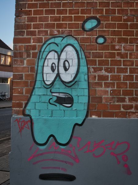 Datei:Graffitigeist Fliederstraße.jpg